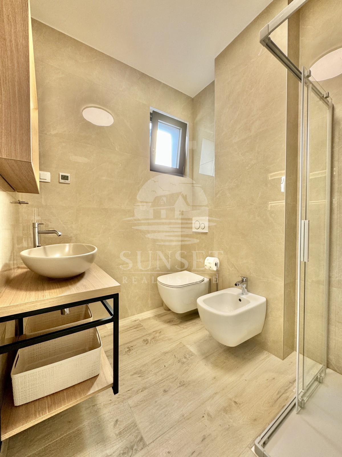 APPARTAMENTO MODERNO A SOLI 300 METRI DAL MARE (E3)