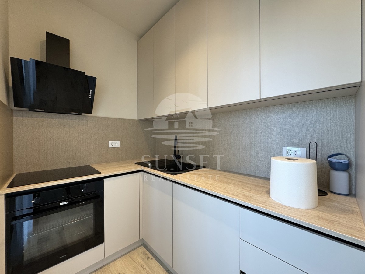 APPARTAMENTO MODERNO A SOLI 300 METRI DAL MARE (E3)