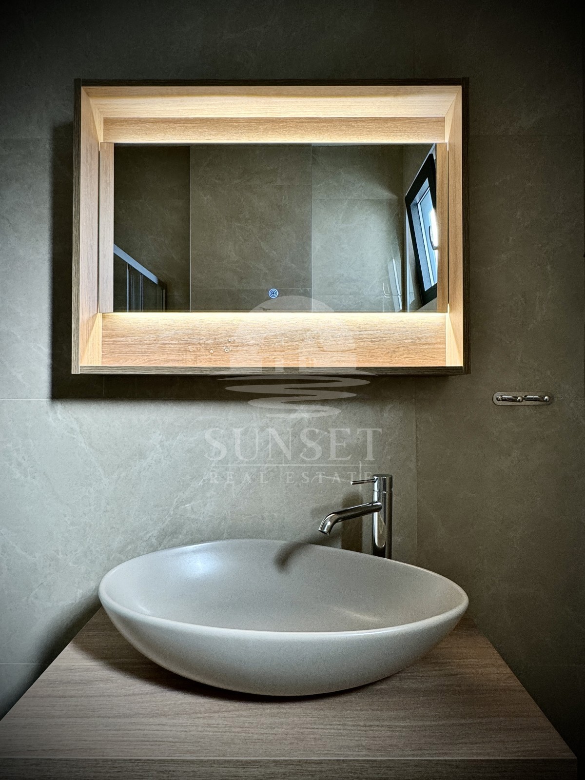 APPARTAMENTO MODERNO A SOLI 300 METRI DAL MARE (E3)