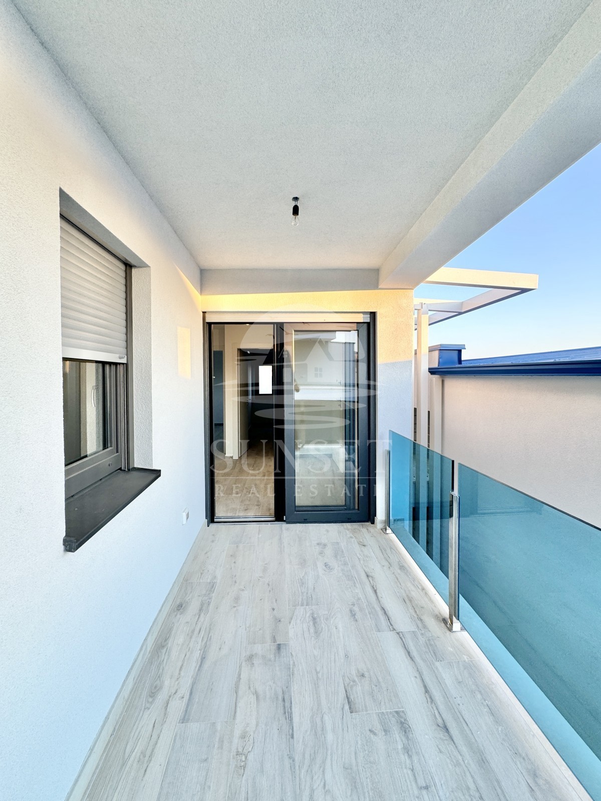 APPARTAMENTO MODERNO A SOLI 300 METRI DAL MARE (E4)