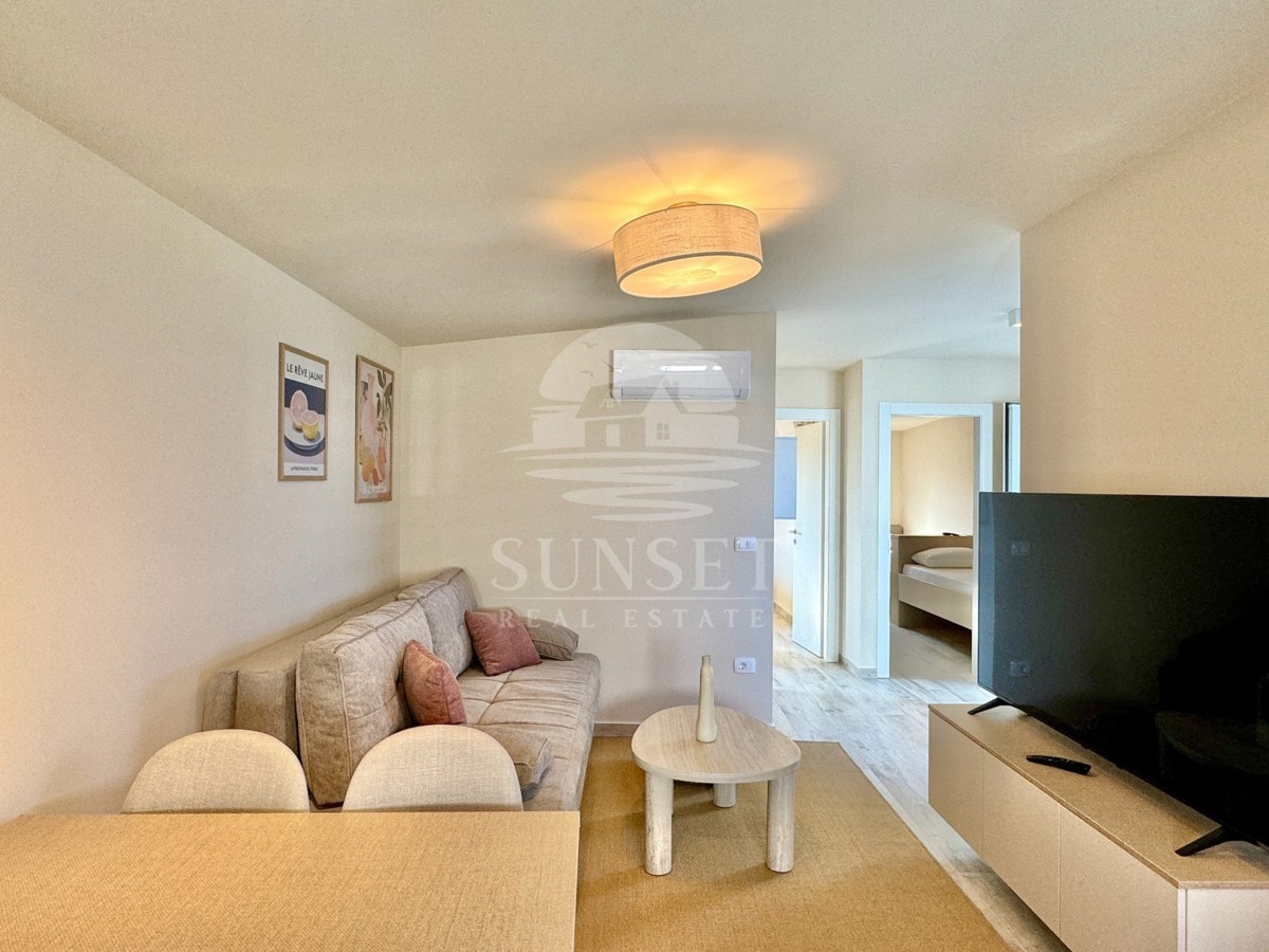 APPARTAMENTO MODERNO A SOLI 300 METRI DAL MARE (E4)