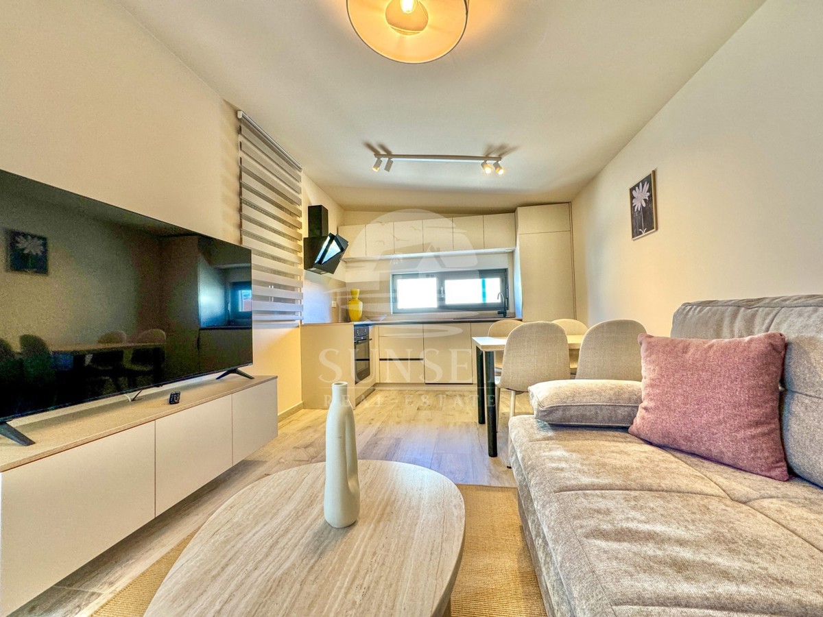 APPARTAMENTO MODERNO A SOLI 300 METRI DAL MARE (E4)