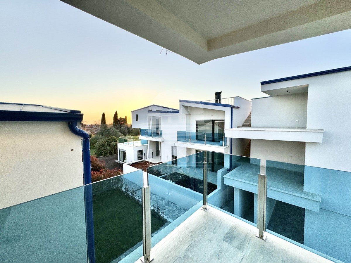 APPARTAMENTO MODERNO A SOLI 300 METRI DAL MARE (E4)