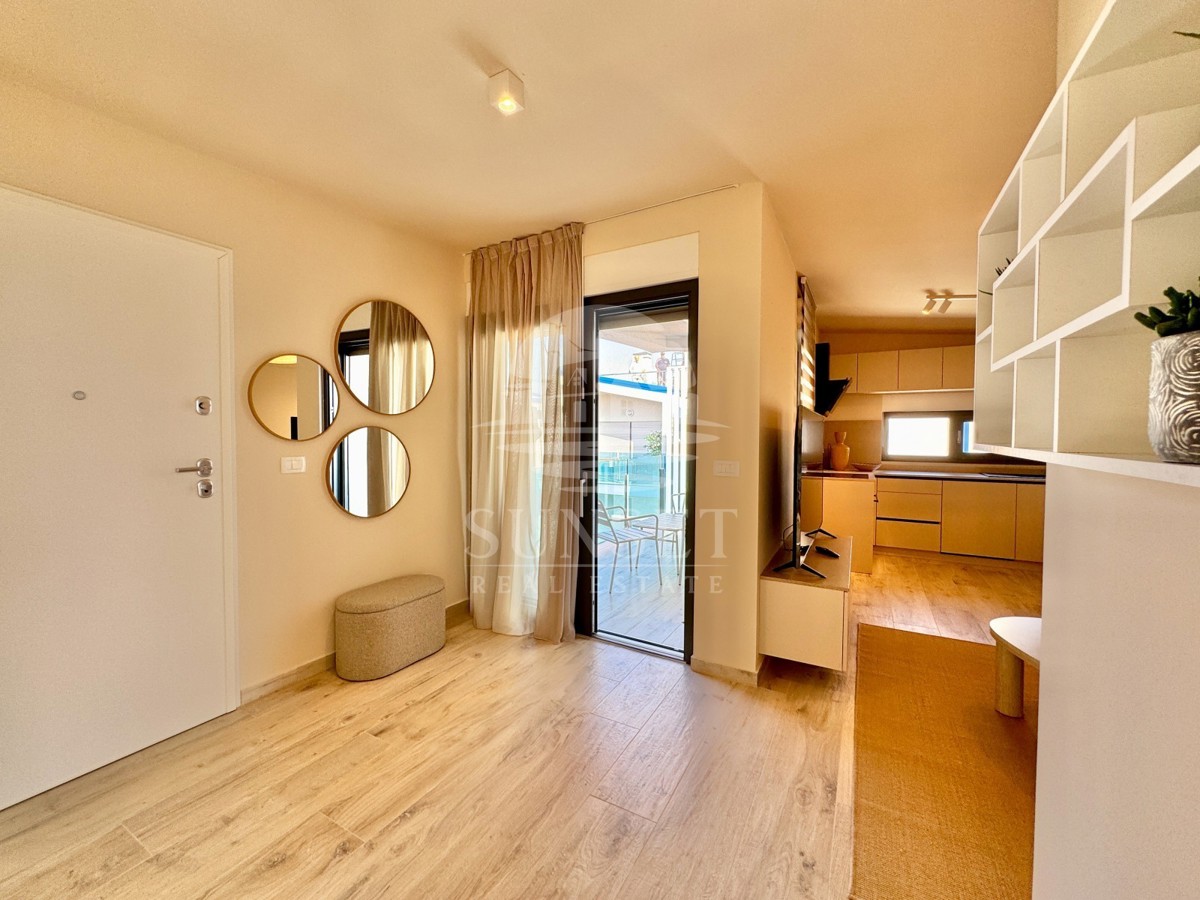 APPARTAMENTO MODERNO A SOLI 300 METRI DAL MARE (E4)