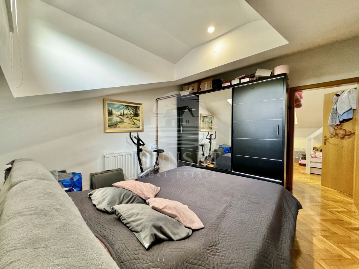 ZONA ROVIGNO – APPARTAMENTO CON AMPIA TERRAZZA E DUE POSTI AUTO