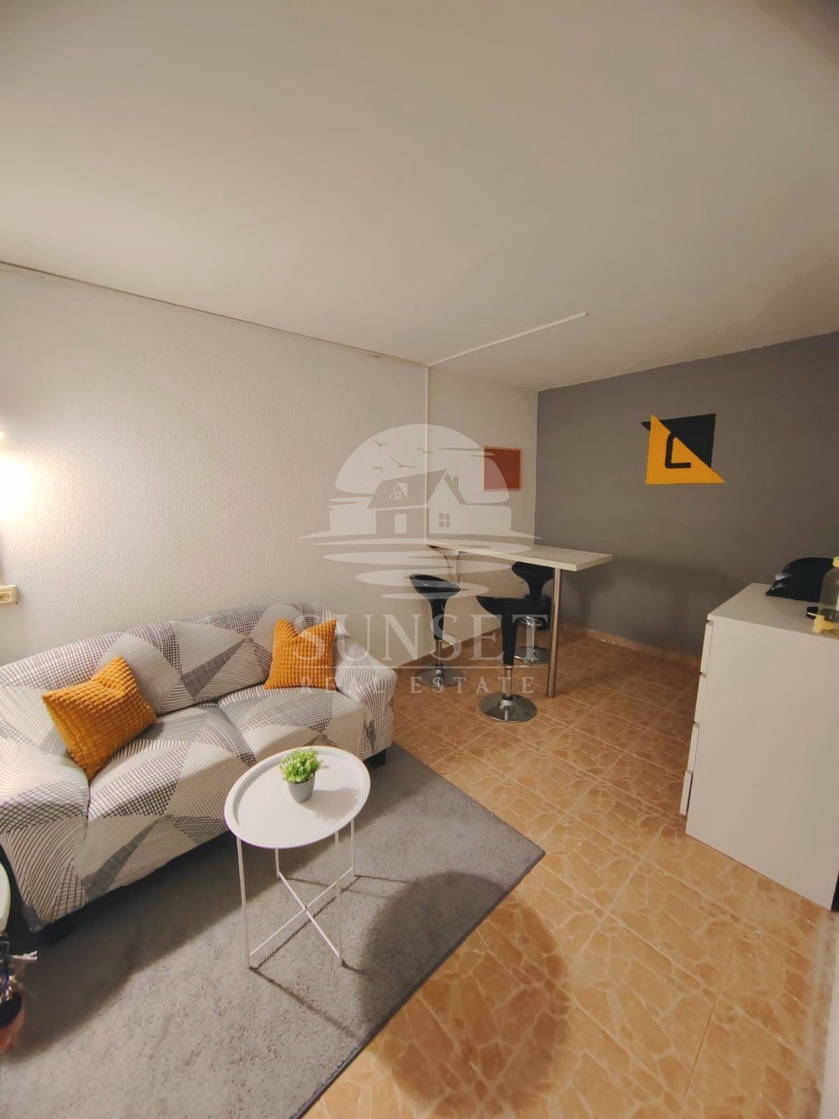 ZONA ROVIGNO – APPARTAMENTO CON AMPIA TERRAZZA E DUE POSTI AUTO