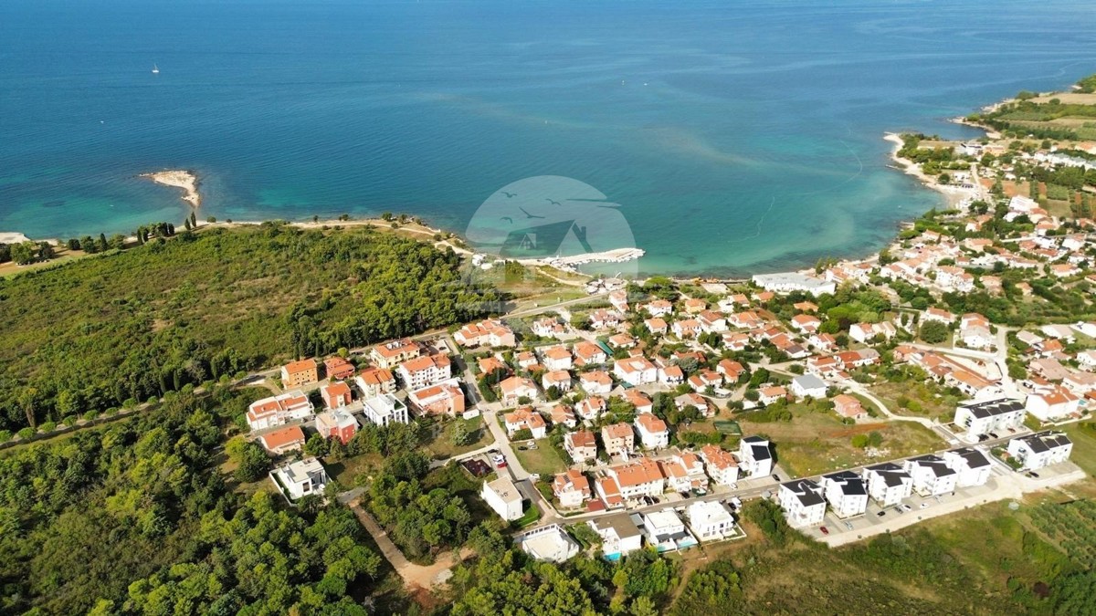 APPARTAMENTO LUSSUOSO AL 1° PIANO NELLA VICINANZA DI UMAGO, A 300 M DAL MARE