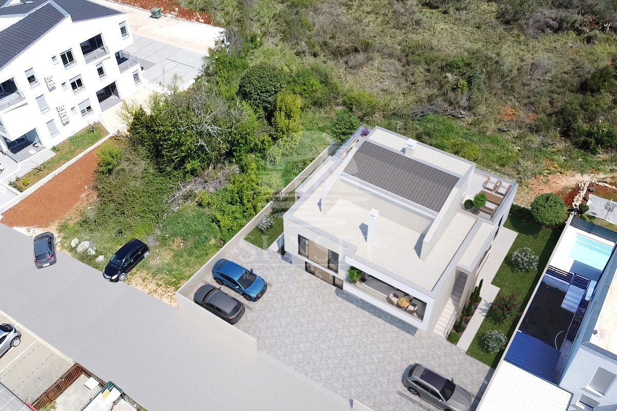 APPARTAMENTO LUSSUOSO AL 1° PIANO NELLA VICINANZA DI UMAGO, A 300 M DAL MARE