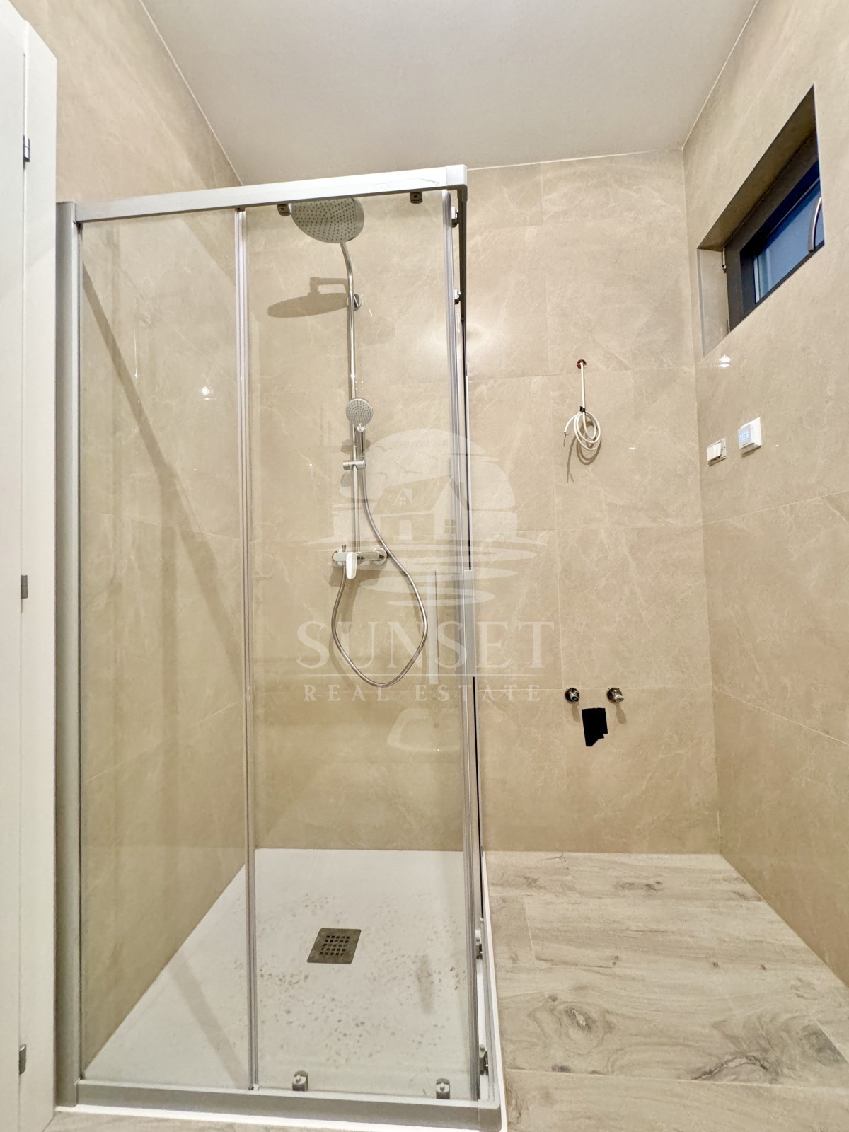 APPARTAMENTO MODERNO A SOLI 300 METRI DAL MARE (D2)