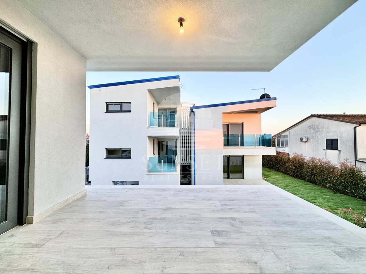 APPARTAMENTO MODERNO A SOLI 300 METRI DAL MARE (D2)