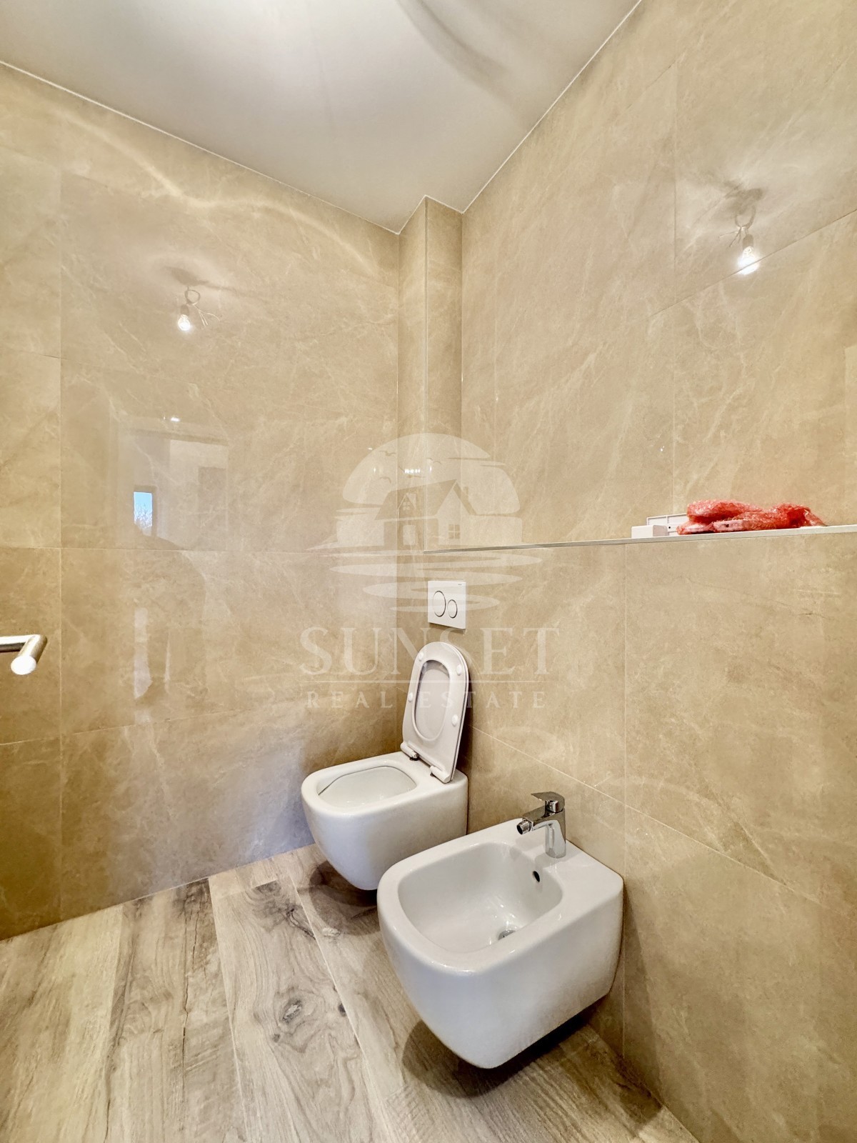 APPARTAMENTO MODERNO A SOLI 300 METRI DAL MARE (D2)