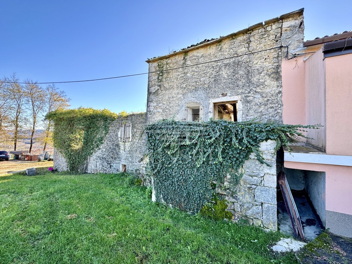 CASA CON VISTA PANORAMICA SU GROŽNJAN E MONTONA