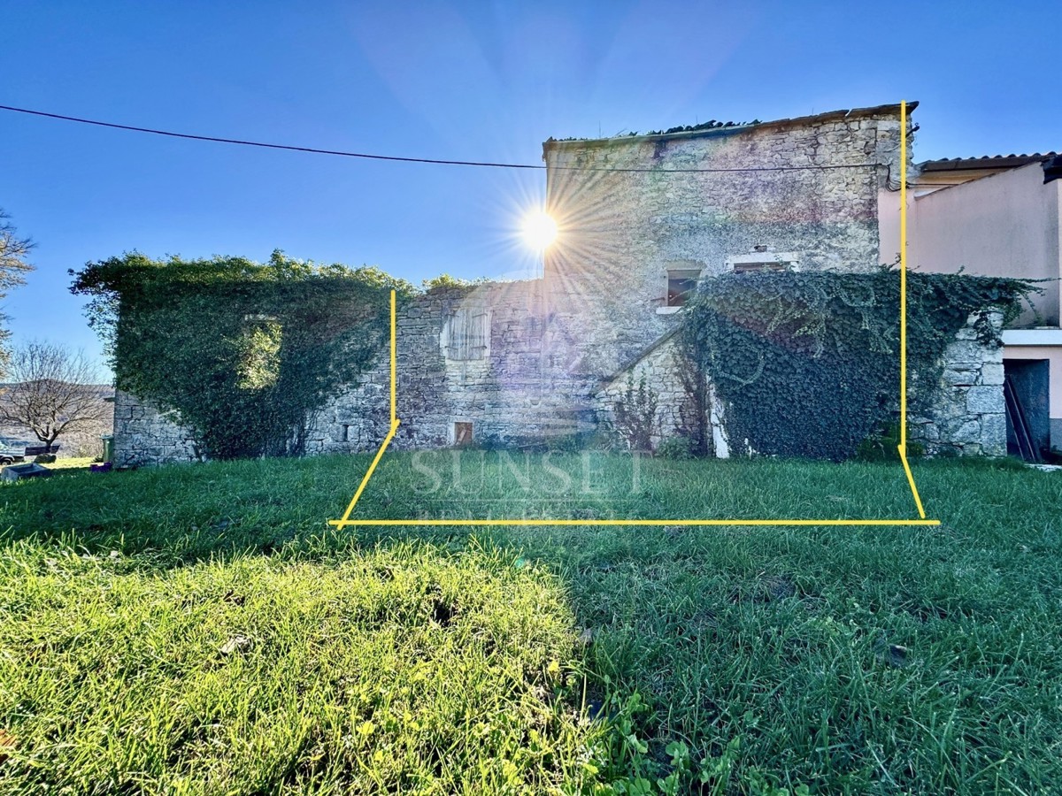 CASA CON VISTA PANORAMICA SU GROŽNJAN E MONTONA