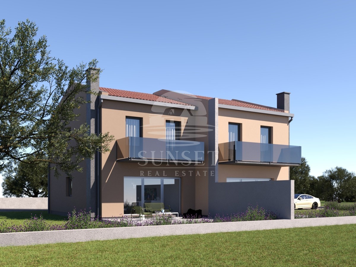 CASA A SCHIERA CON VISTA MARE E 3 CAMERE DA LETTO NELLE IMMEDIATE VICINANZE DI BUJE, IN UNA ZONA TRANQUILLA