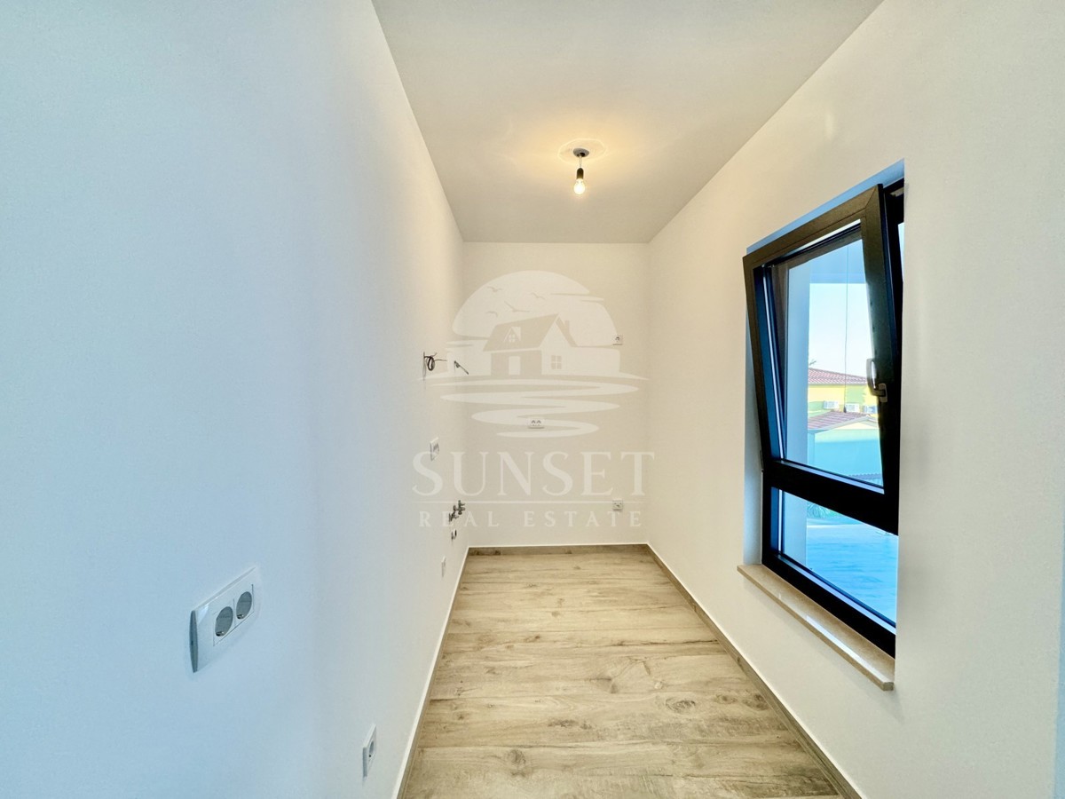 APPARTAMENTO MODERNO A SOLI 300 METRI DAL MARE (F2)