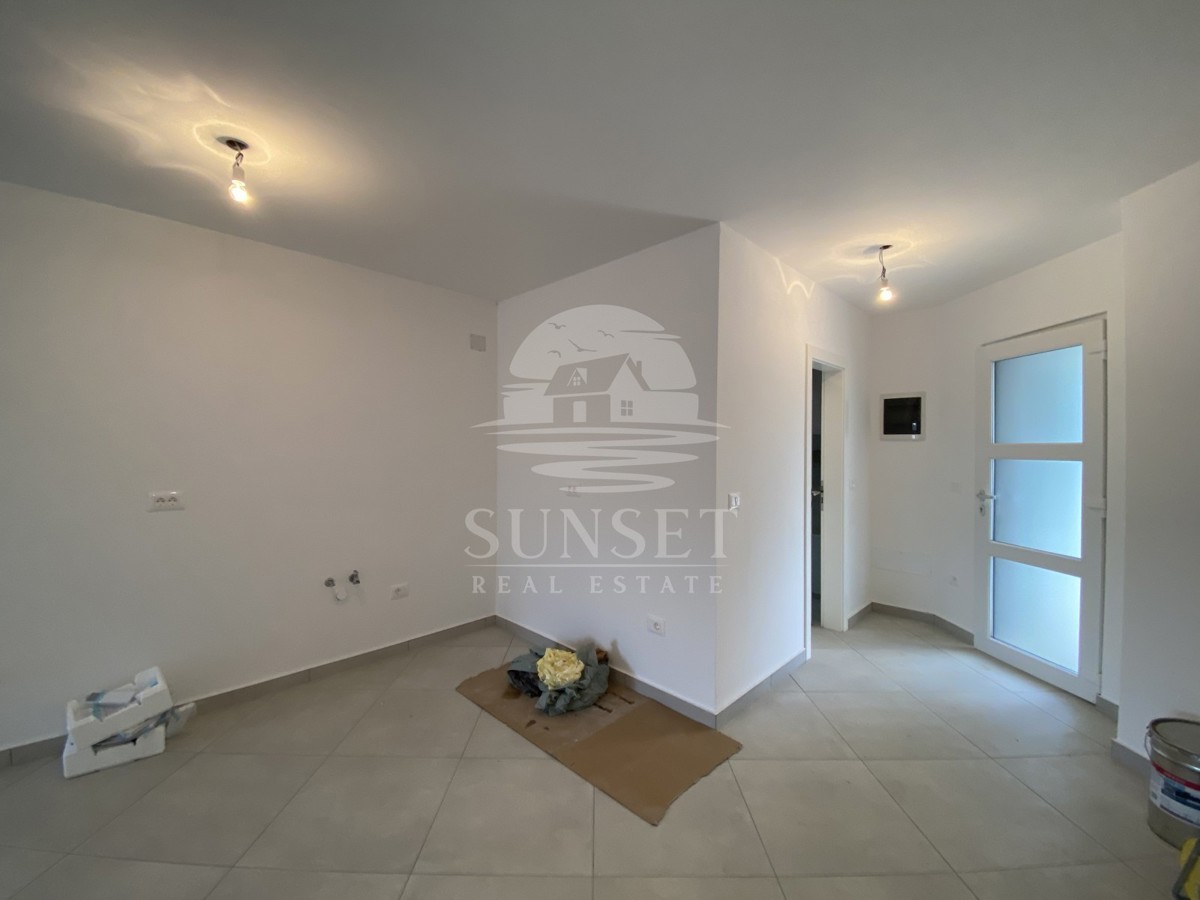 NELLE VICINANZE DI UMAGO, NUOVA COSTRUZIONE! APPARTAMENTO MODERNO IN UNA POSIZIONE ECCELLENTE, A SOLI 400 METRI DAL MARE