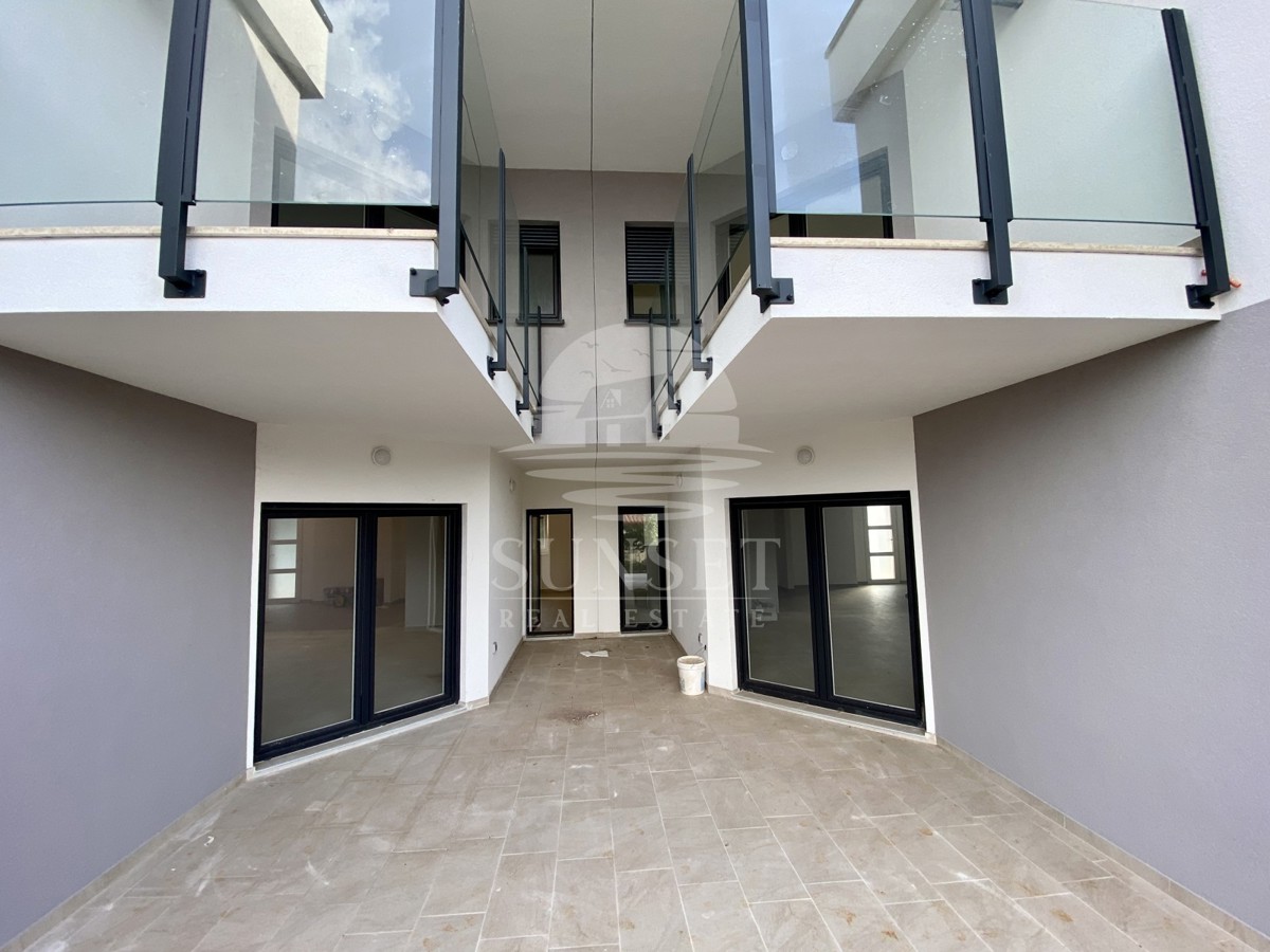 NELLE VICINANZE DI UMAGO, NUOVA COSTRUZIONE! APPARTAMENTO MODERNO IN UNA POSIZIONE ECCELLENTE, A SOLI 400 METRI DAL MARE