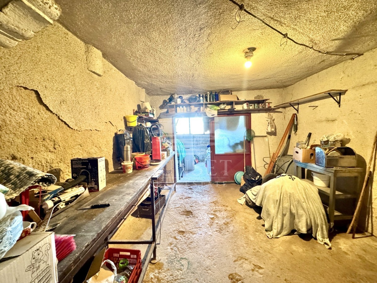 CASA CHARMOSA NEL CUORE DI BUJE CON VISTA MARE E GRANDE POTENZIALE!