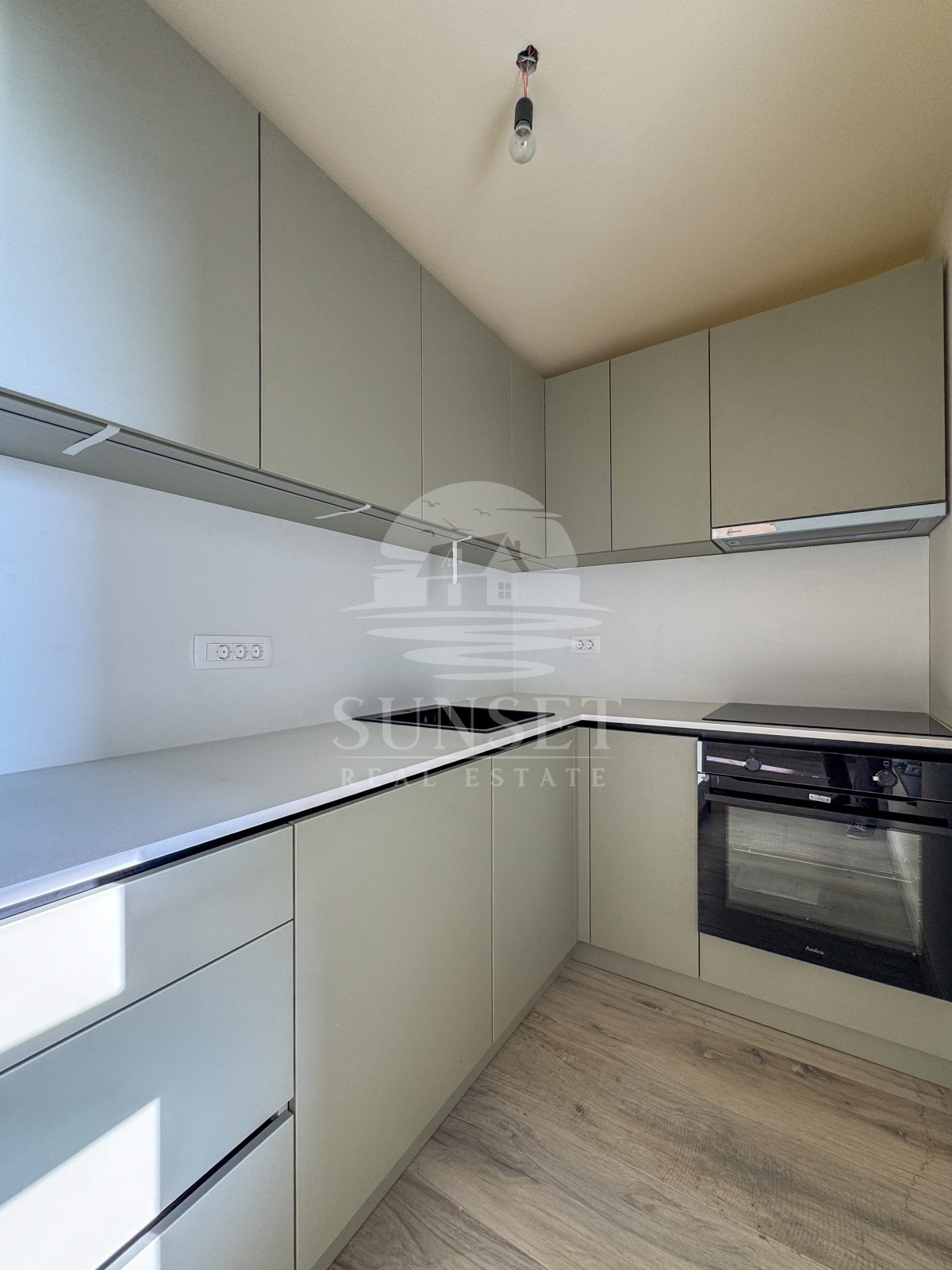 APPARTAMENTO MODERNO A SOLI 300 METRI DAL MARE (F4)