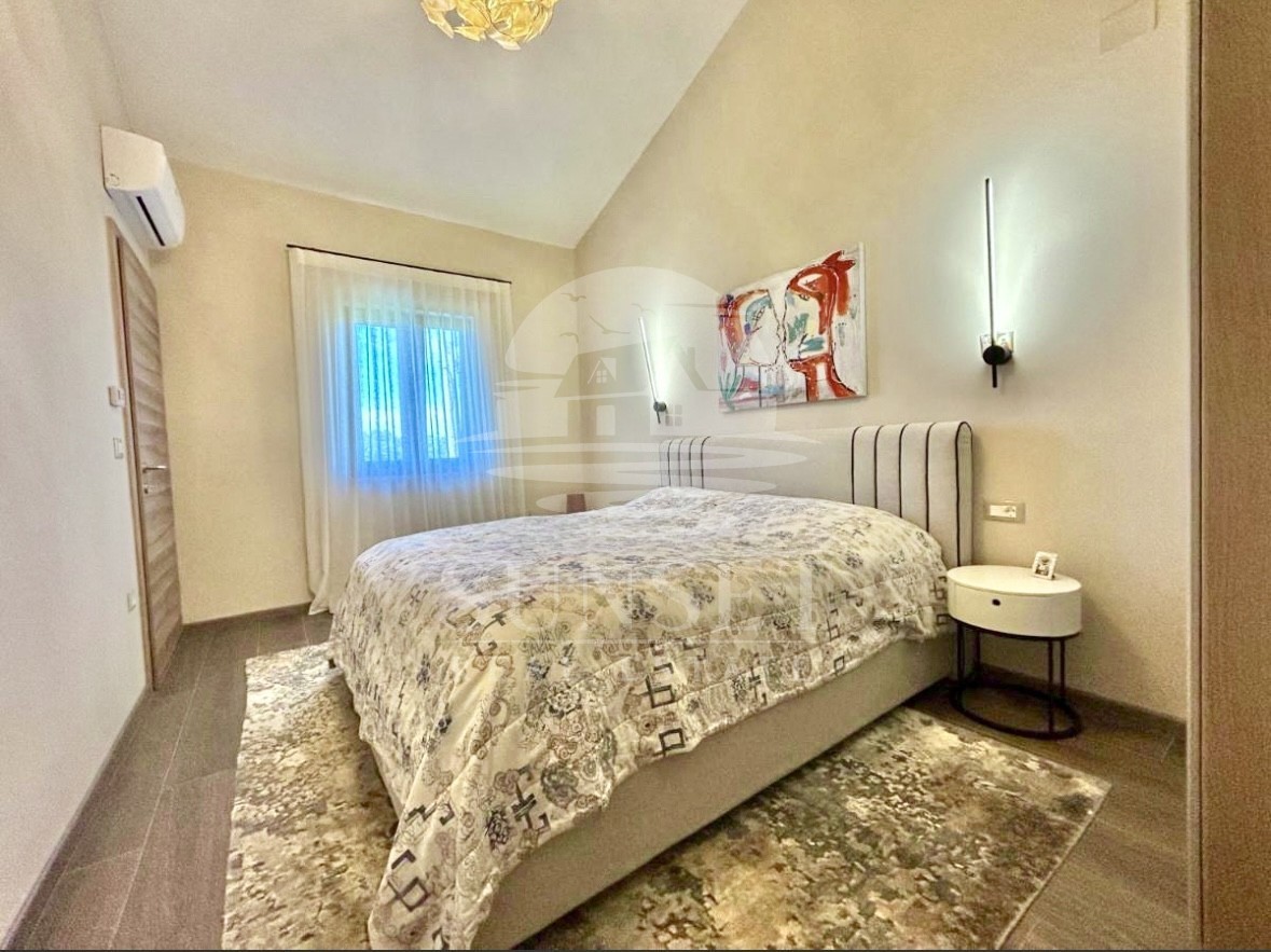 ISTRIA, NOVIGRAD – CASA MEDITERRANEA CON PISCINA