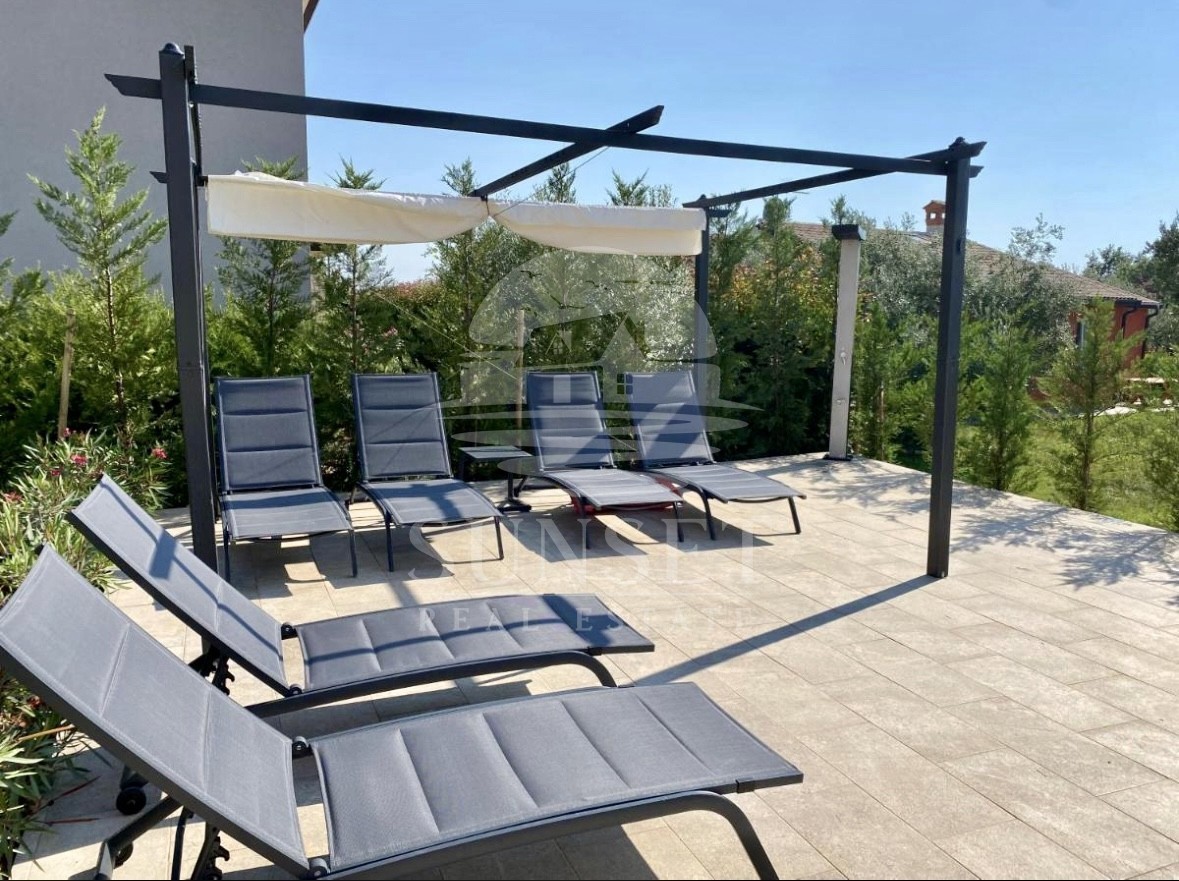 ISTRIA, NOVIGRAD – CASA MEDITERRANEA CON PISCINA