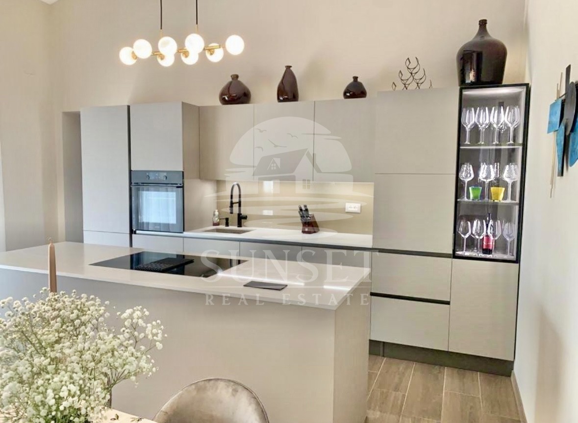 ISTRIA, NOVIGRAD – CASA MEDITERRANEA CON PISCINA