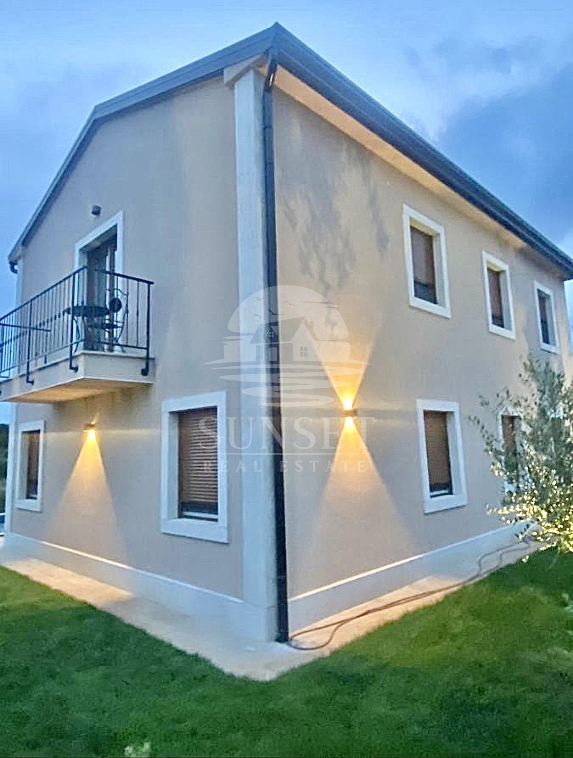 ISTRIA, NOVIGRAD – CASA MEDITERRANEA CON PISCINA