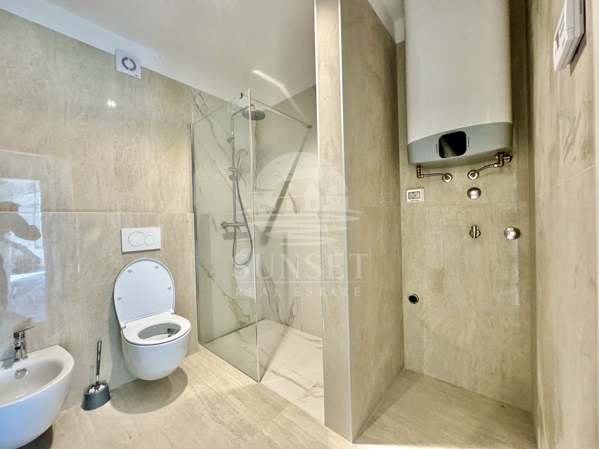 APPARTAMENTO MODERNO A SOLI 250 M DAL MARE!!