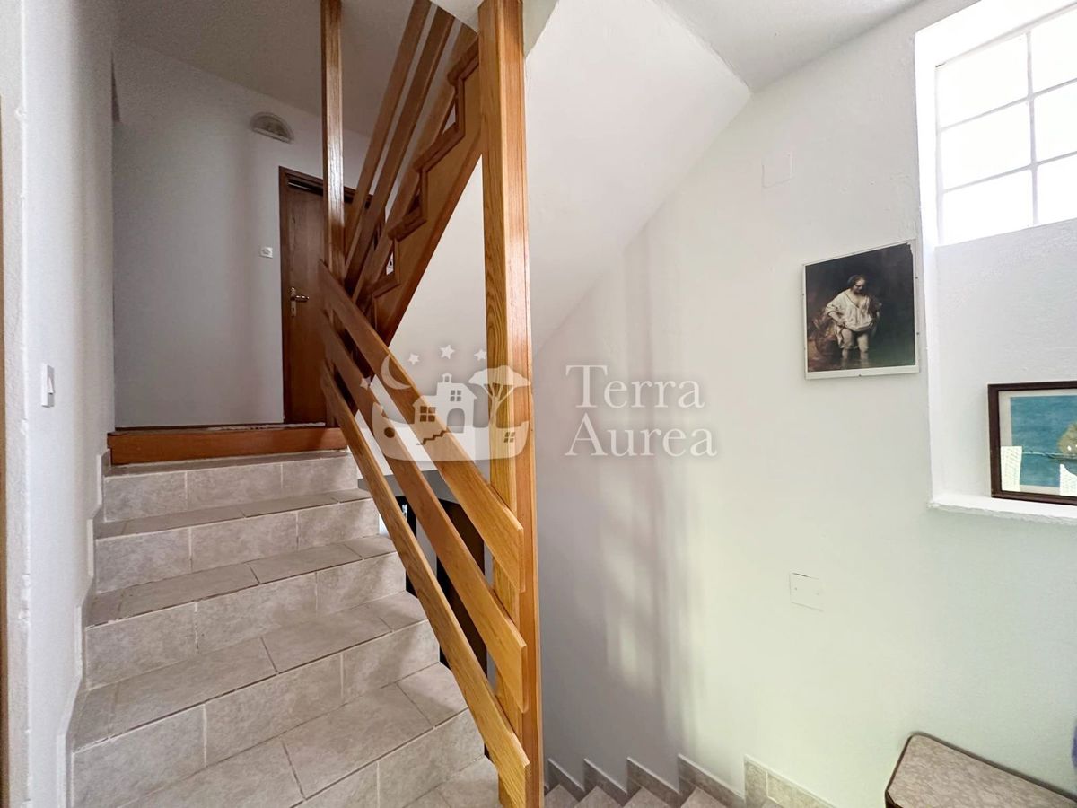 Casa Njivice, Omišalj, 197m2