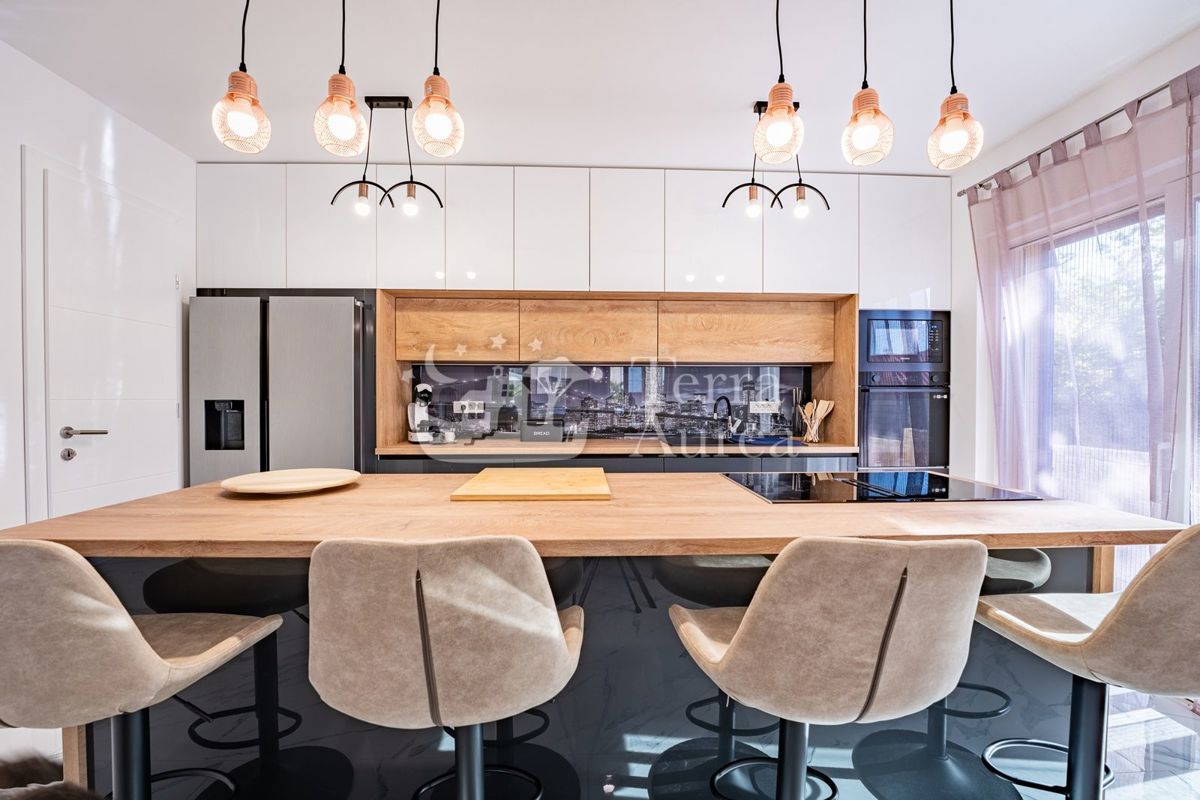 Villa Dobrinj, 320m2