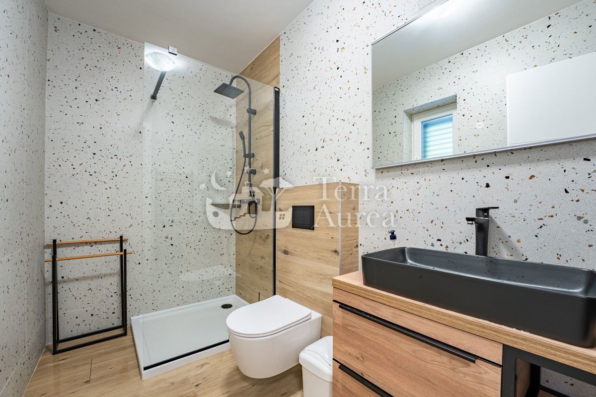 Villa Dobrinj, 320m2