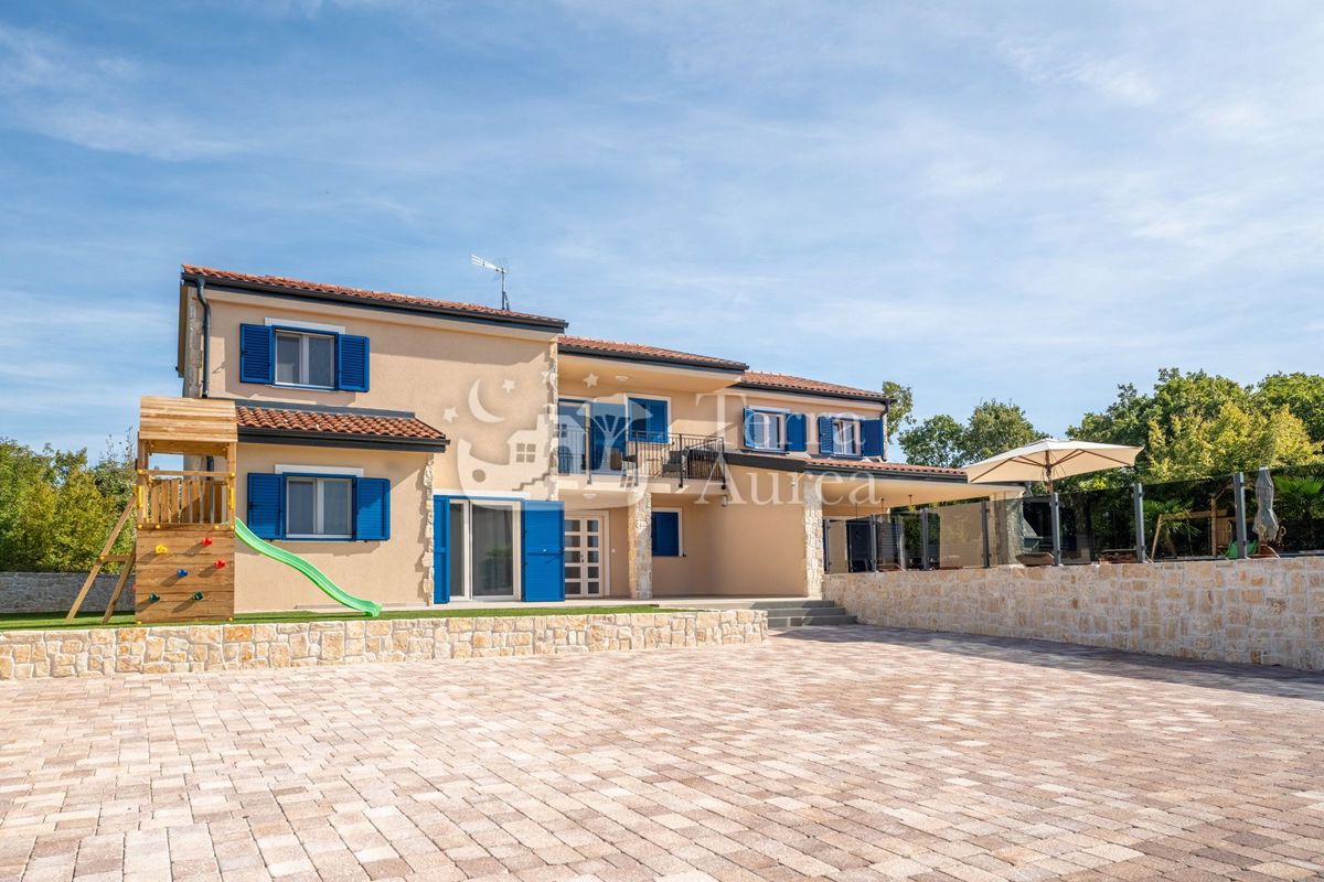 Villa Dobrinj, 320m2