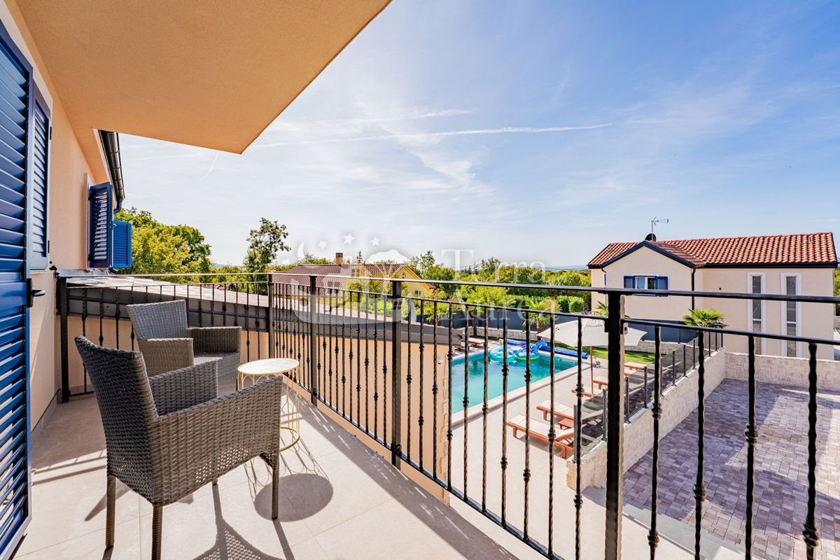 Villa Dobrinj, 320m2