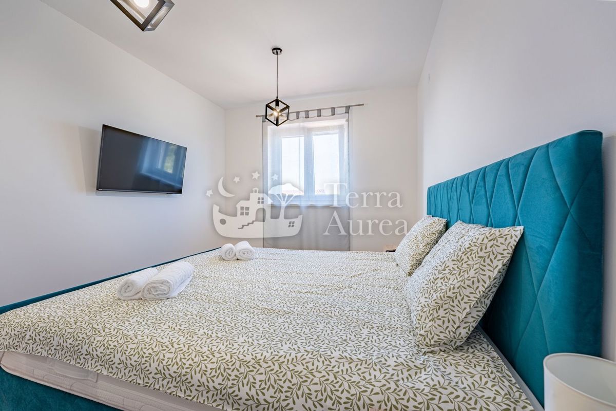 Villa Dobrinj, 320m2