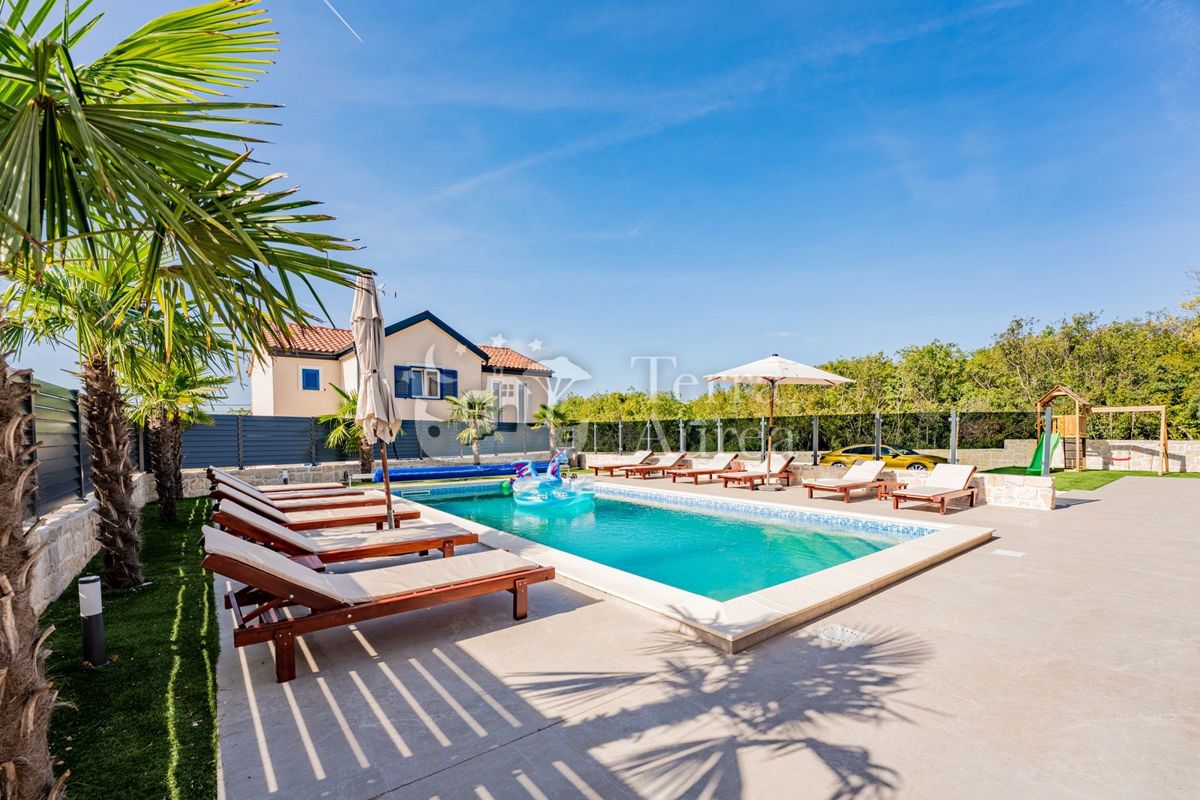 Villa Dobrinj, 320m2