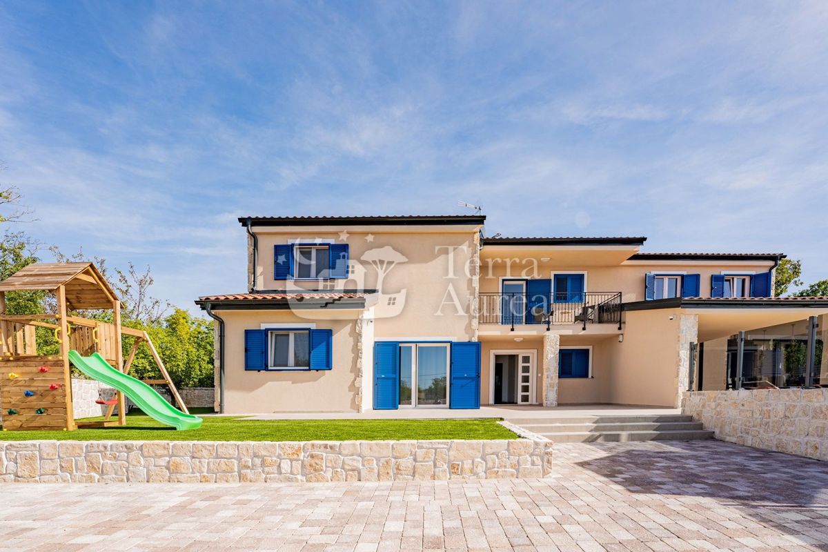 Villa Dobrinj, 320m2