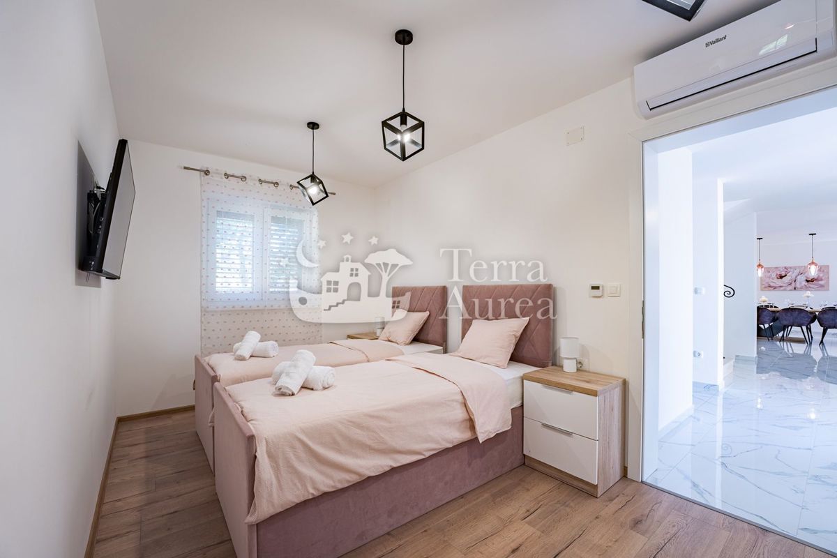 Villa Dobrinj, 320m2