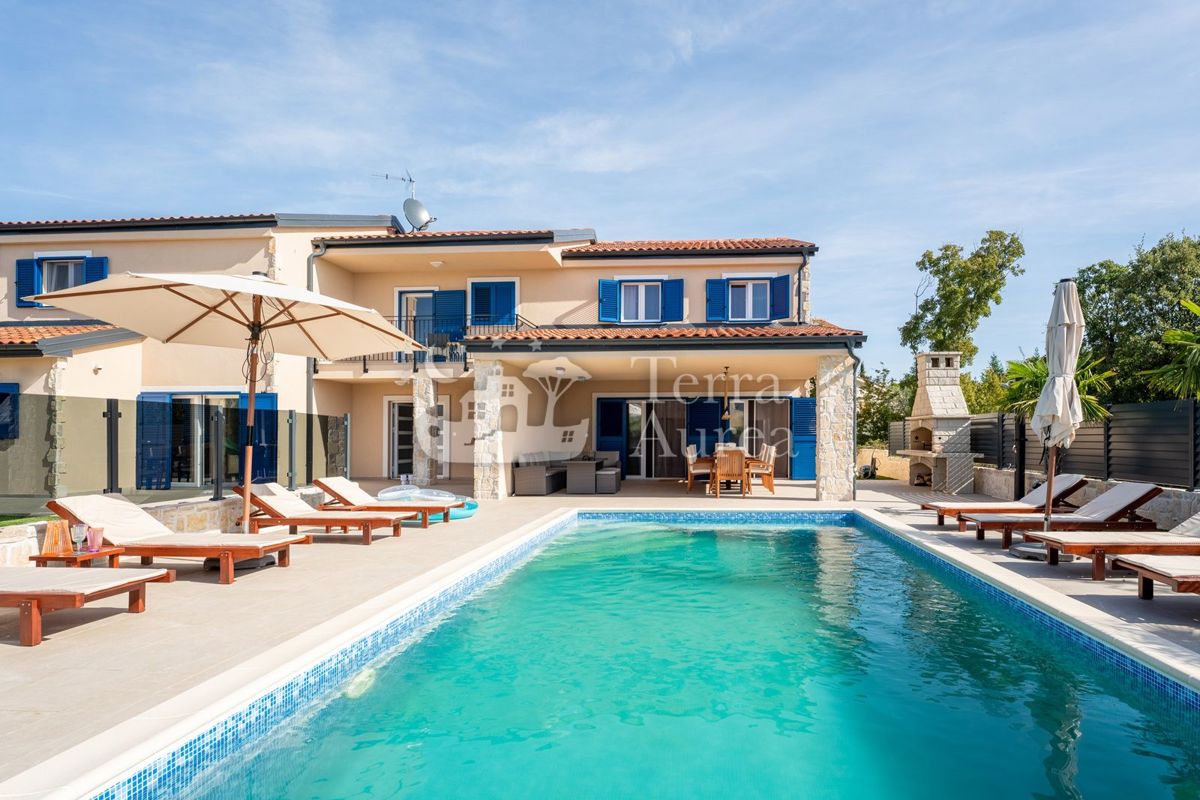 Villa Dobrinj, 320m2