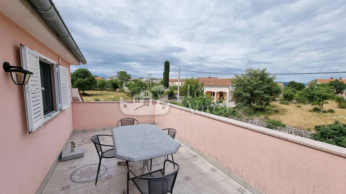 Casa Malinska, Malinska-Dubašnica, 200m2