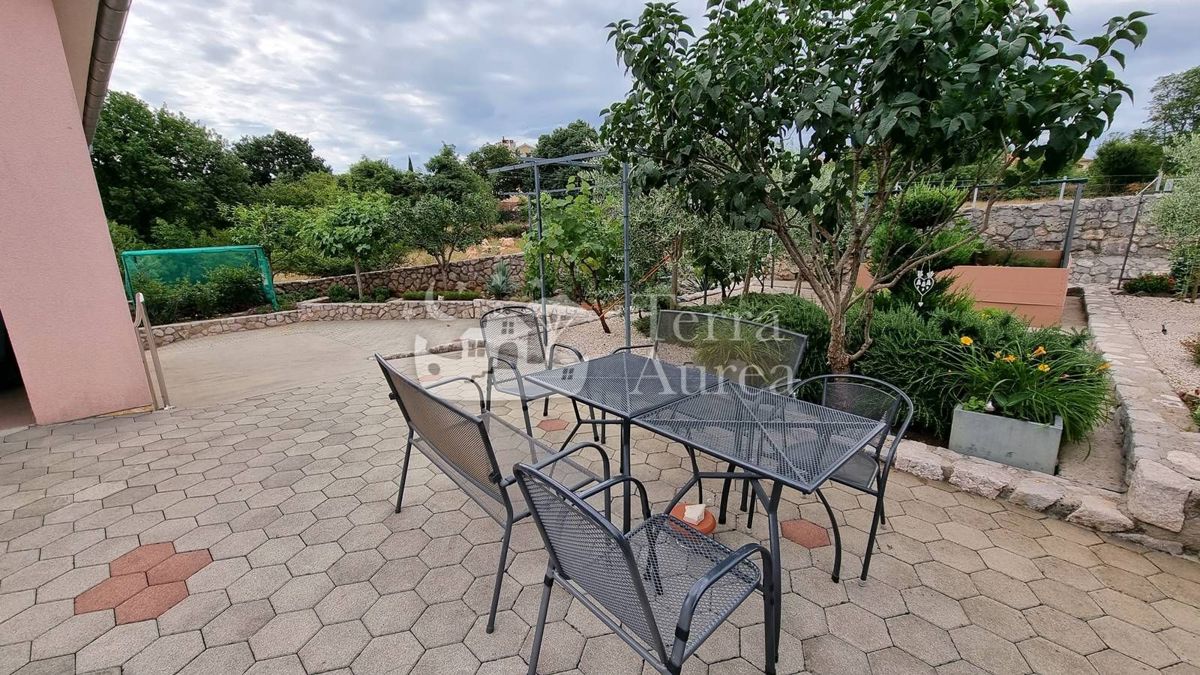 Casa Malinska, Malinska-Dubašnica, 200m2