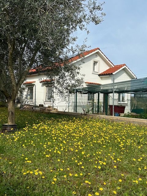 Casa Malinska, Malinska-Dubašnica, 2.670m2