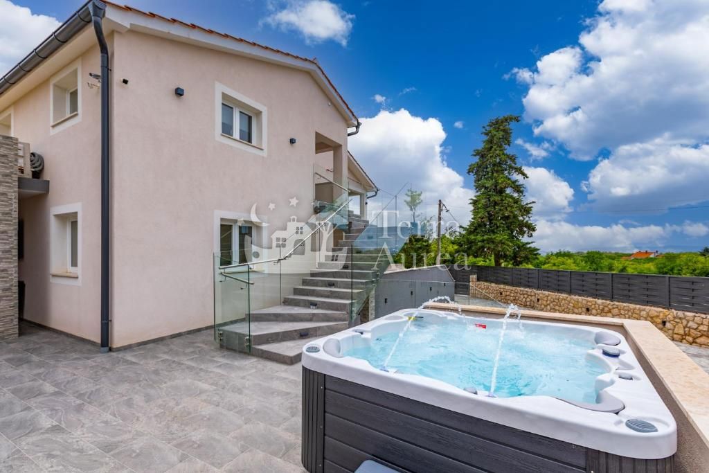 Villa Dobrinj, 250m2