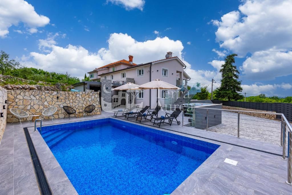 Villa Dobrinj, 250m2