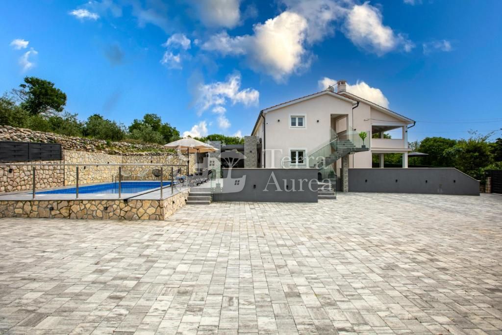 Villa Dobrinj, 250m2