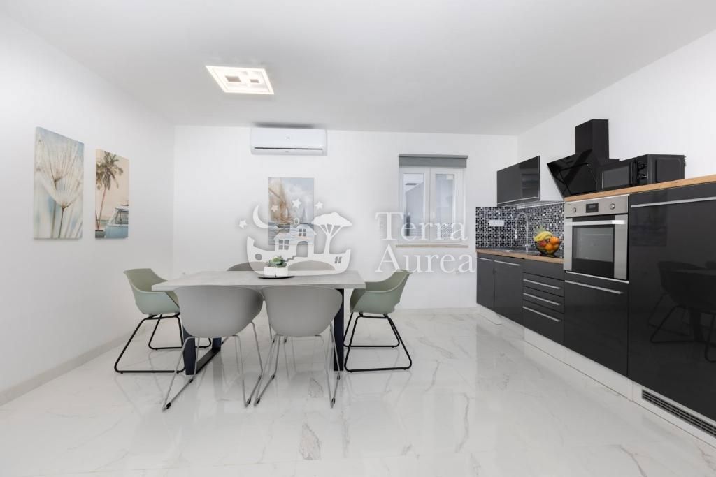 Villa Dobrinj, 250m2