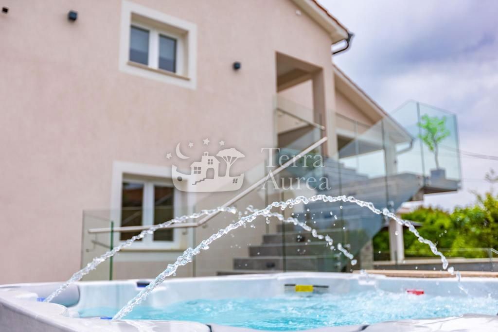 Villa Dobrinj, 250m2