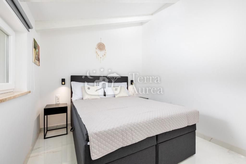 Villa Dobrinj, 250m2