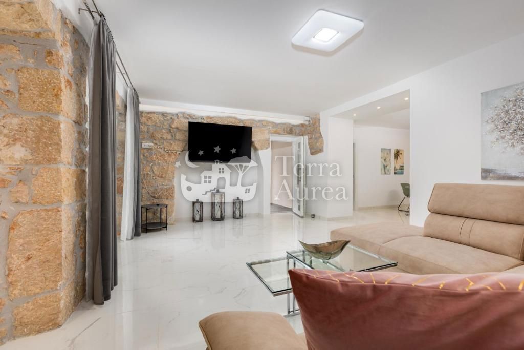 Villa Dobrinj, 250m2