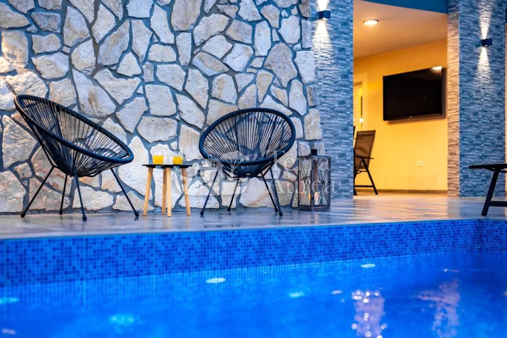 Villa Dobrinj, 250m2