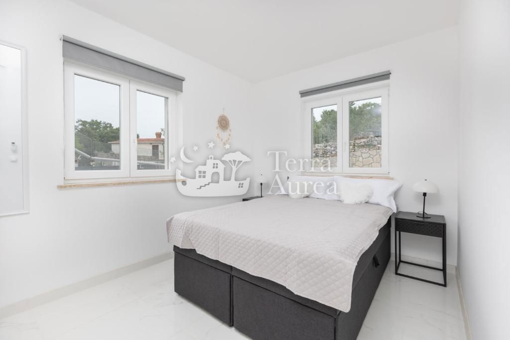 Villa Dobrinj, 250m2